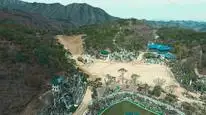 Tập 3 Nhân danh thần linh: Sự phản bội thiêng liêng