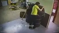 Tập 2 Đừng đùa với mèo: Săn lùng kẻ sát nhân trên mạng