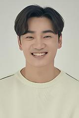 윤석현