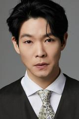 김의건
