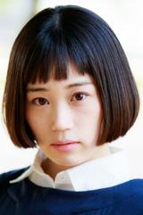 金松彩夏