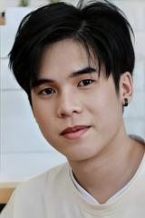 พีรภัทร ธนรัตนนนท์