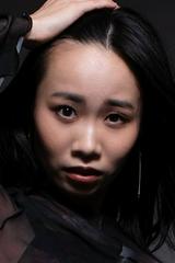 山下綾佳