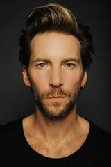 Troy Baker